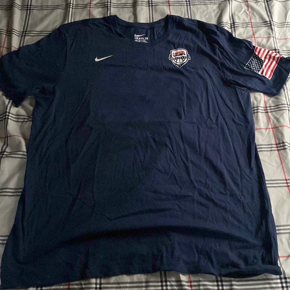 Mens Nike USA basketball tshirt